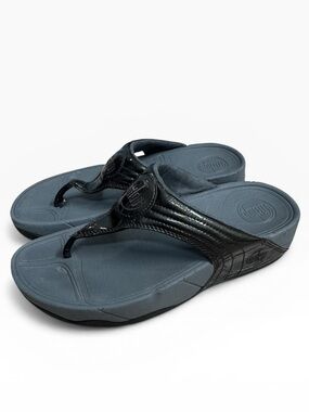 FitFlop Walkstar III Patent Gunmetal Thong Sandals Comfort Wedge US 6 UK 4